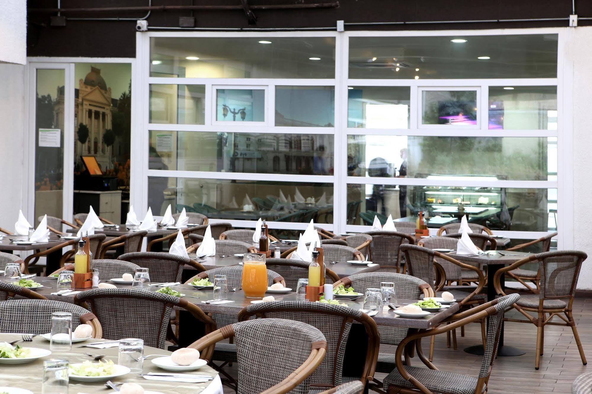 Hotel Capital San Pablo سانتياغو المظهر الخارجي الصورة